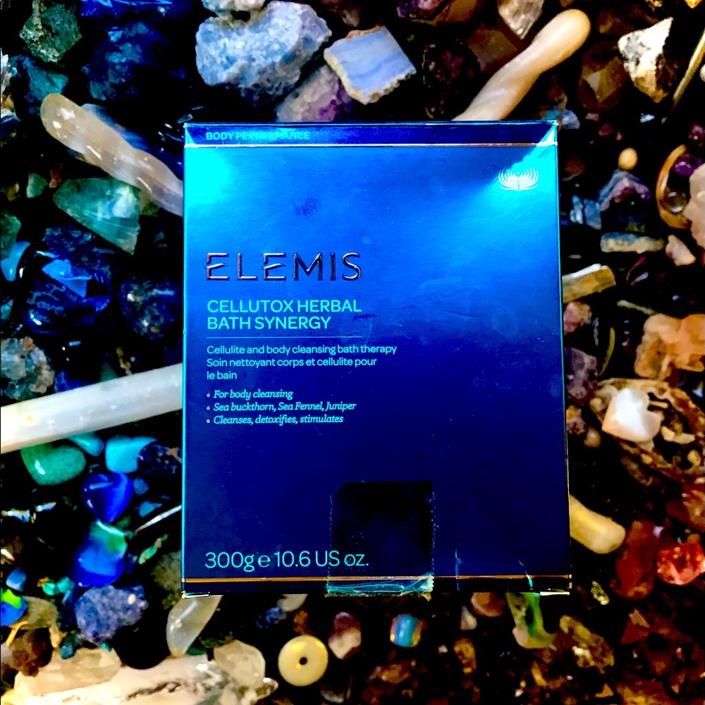 Elemis Cellutox Herbal Bath Synergy
Therapy